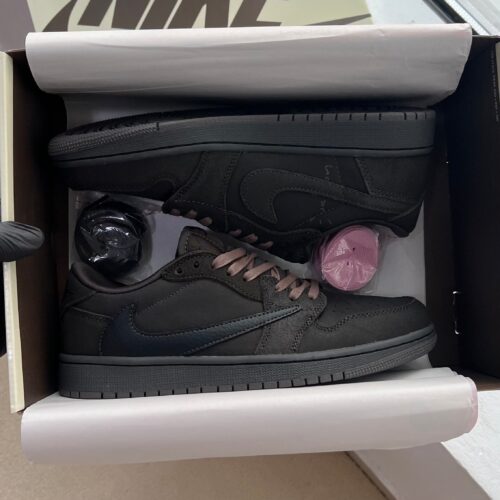 Jordan x Travis Scott Air Jordan 1 Low OG "Velvet Brown"