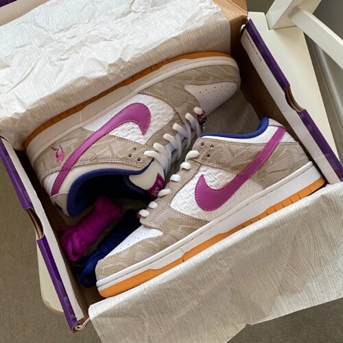 Nike SB Dunk Low x Ravssa Leal
