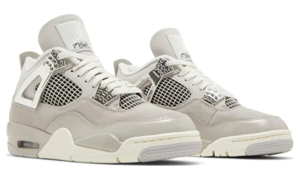 Nike Air Jordan 4 Retro 'Frozen Moments'