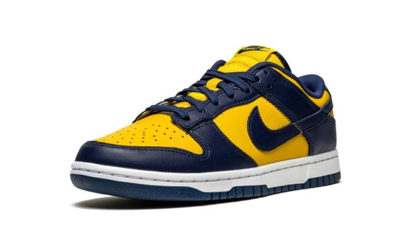 NIKE DUNK LOW "Michigan"