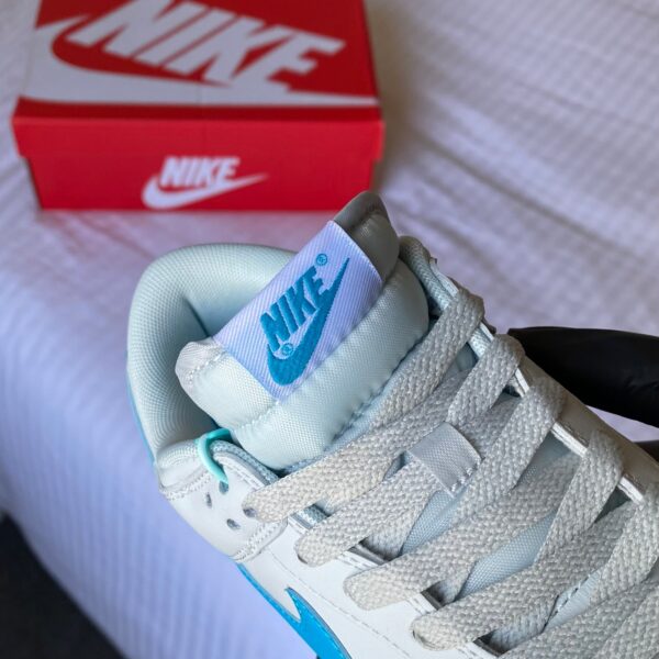 Nike Dunk “Light Bone Blue”