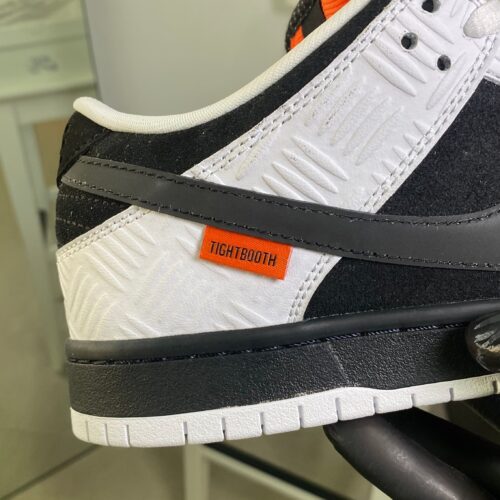 TIGHTBOOTH x Nike SB dunk