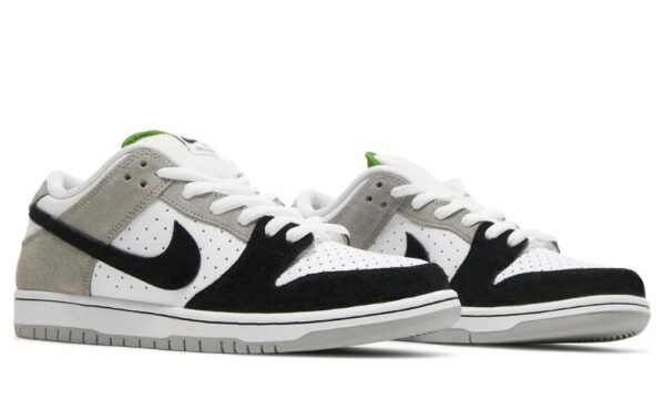 Dunk Low SB 'Chlorophyll'