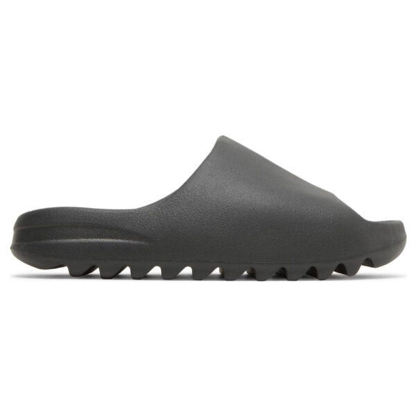 Yeezy Slides “Onyx”