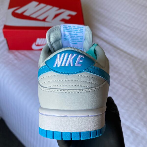 Nike Dunk “Light Bone Blue”