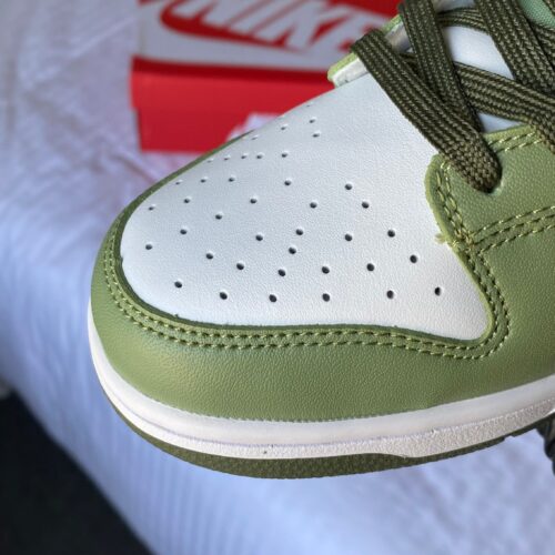 Nike Dunk “White Olive”