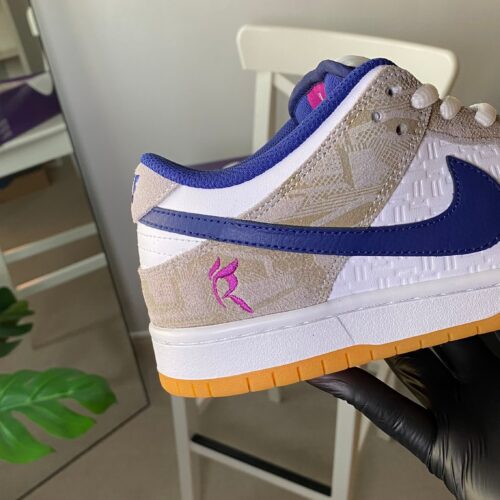 Nike SB Dunk Low x Ravssa Leal