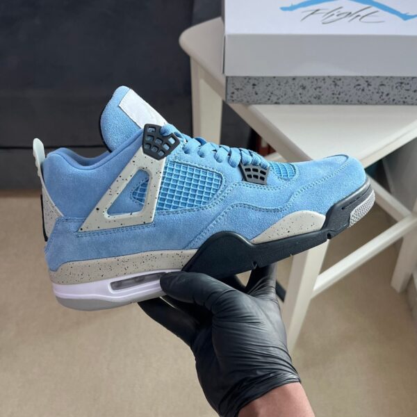 Air Jordan 4 “University Blue”