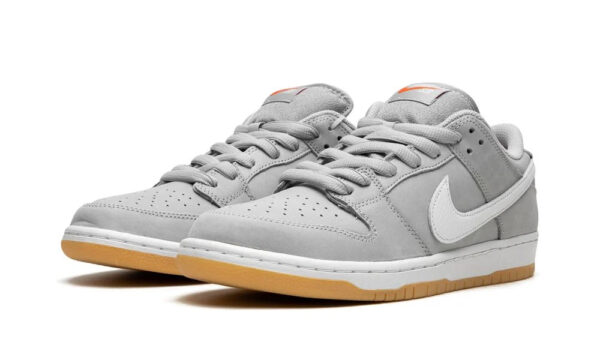 SB Dunk Low Pro ISO "Grey / Gum"