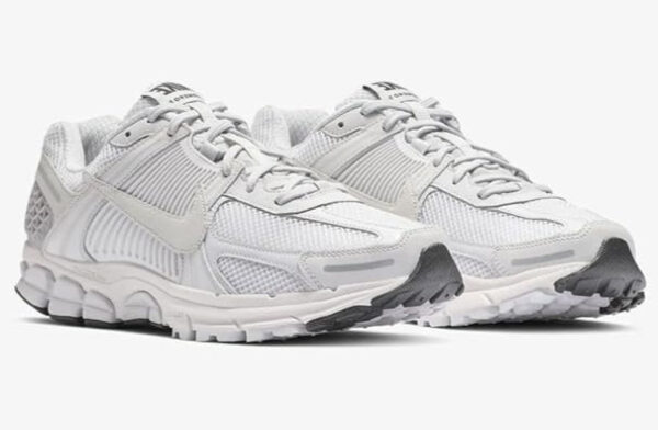 Nike Zoom Vomero 5  "Light grey"